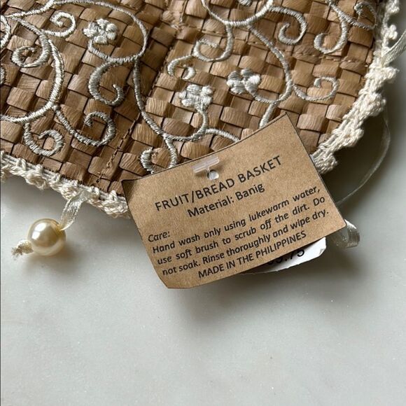 Kultura Elegant Tan Woven embroidered bread basket lids(2) - Picture 2 of 7